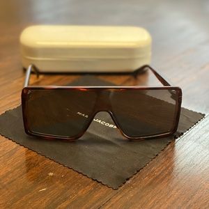 Marc Jacob's MARC 220/s